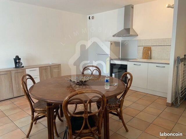 Appartement à louer, 54m², Monteux