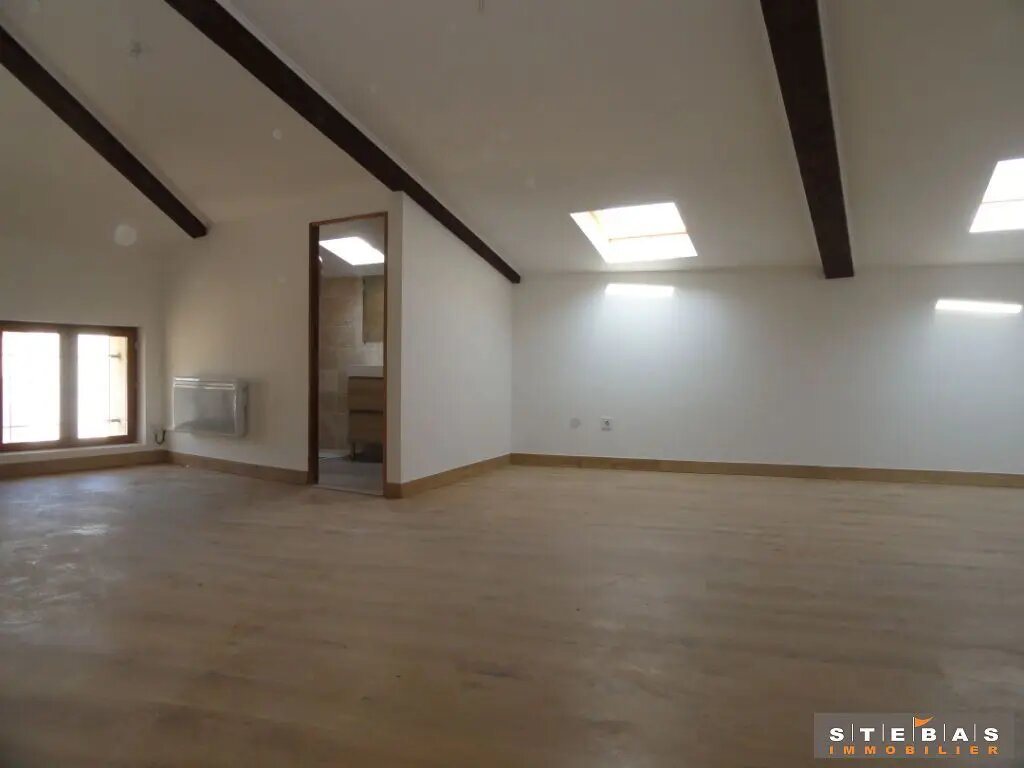 Maison à louer, 74m², Monteux