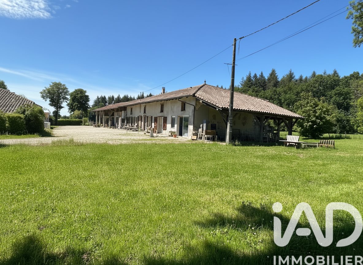 Maison à vendre, 285m², Saint-Etienne-du-Bois