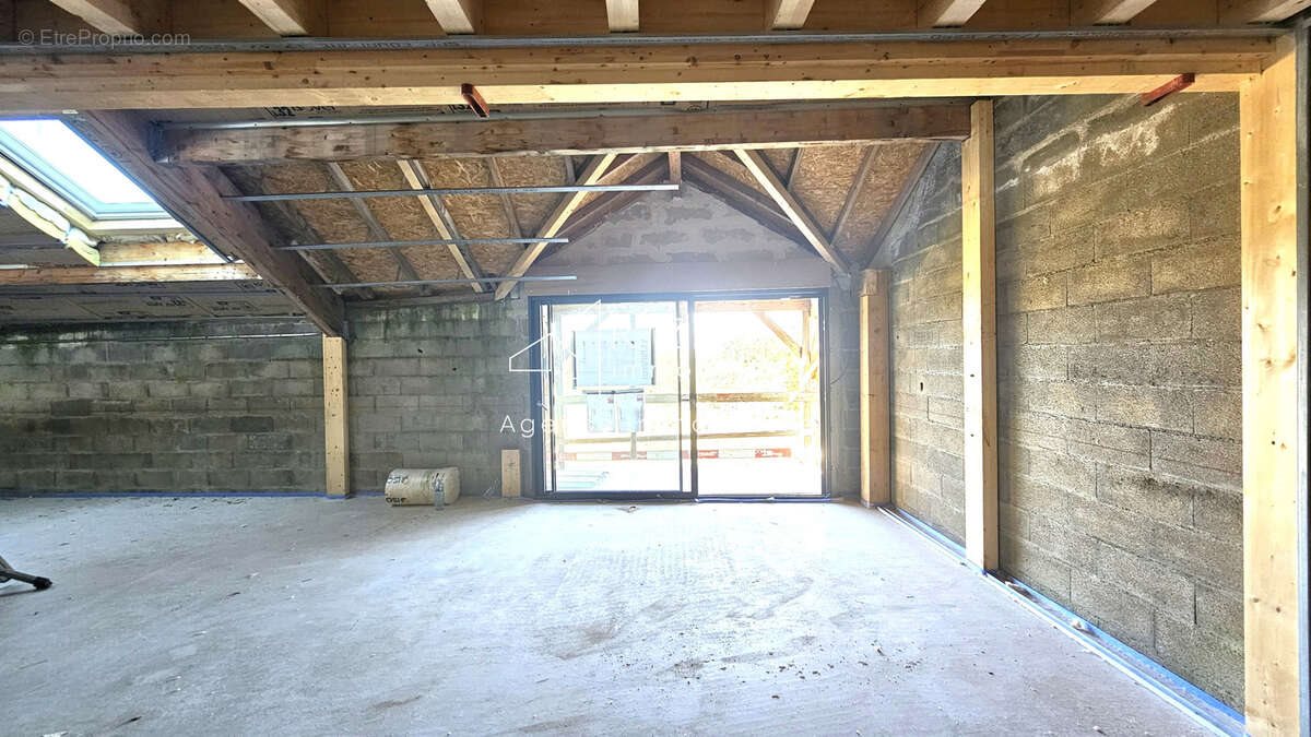 Appartement à vendre, 137m², Chevry