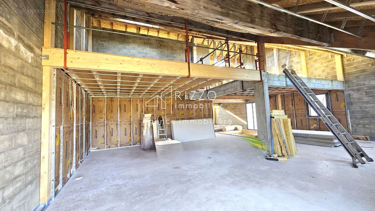 Appartement à vendre, 137m², Chevry