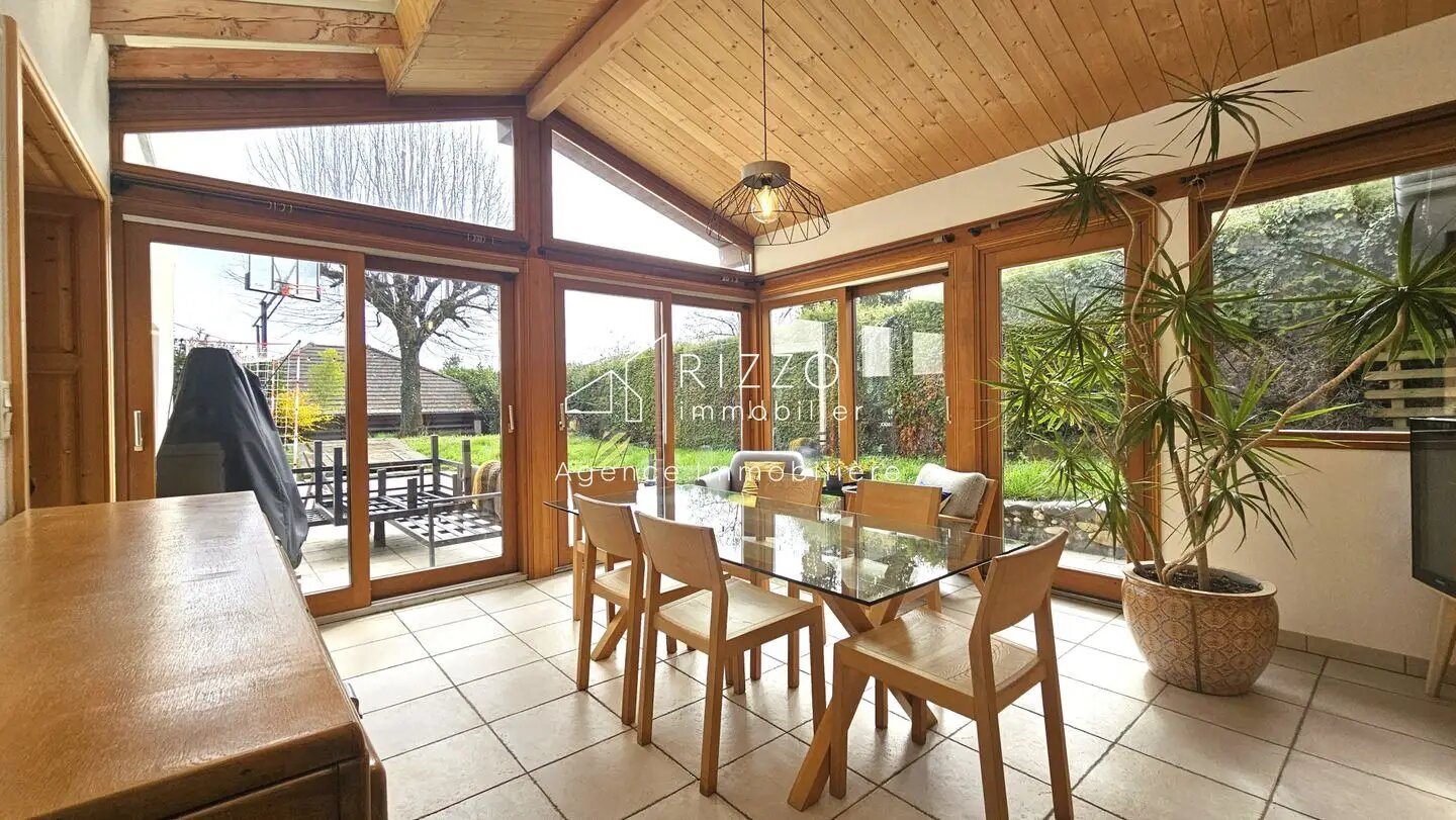 Maison à vendre, 220m², Prévessin-Moëns
