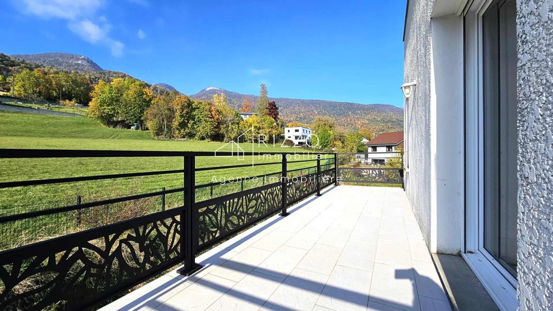Maison à vendre, 167m², Gex