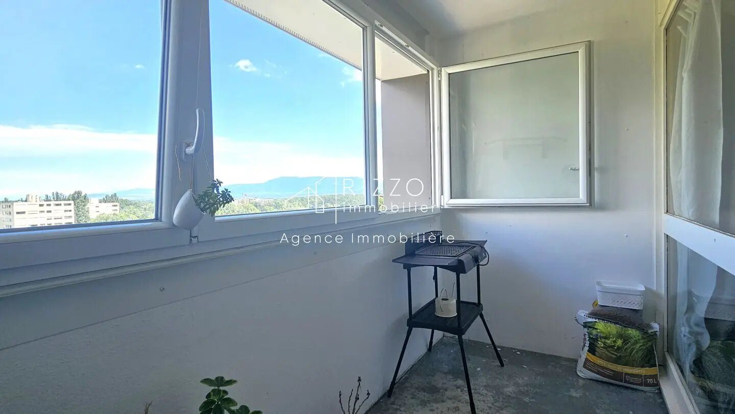 Appartement à vendre, 65m², Ferney-Voltaire