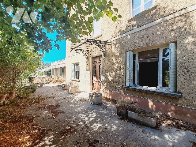 Maison à vendre, 276m², Sauzet