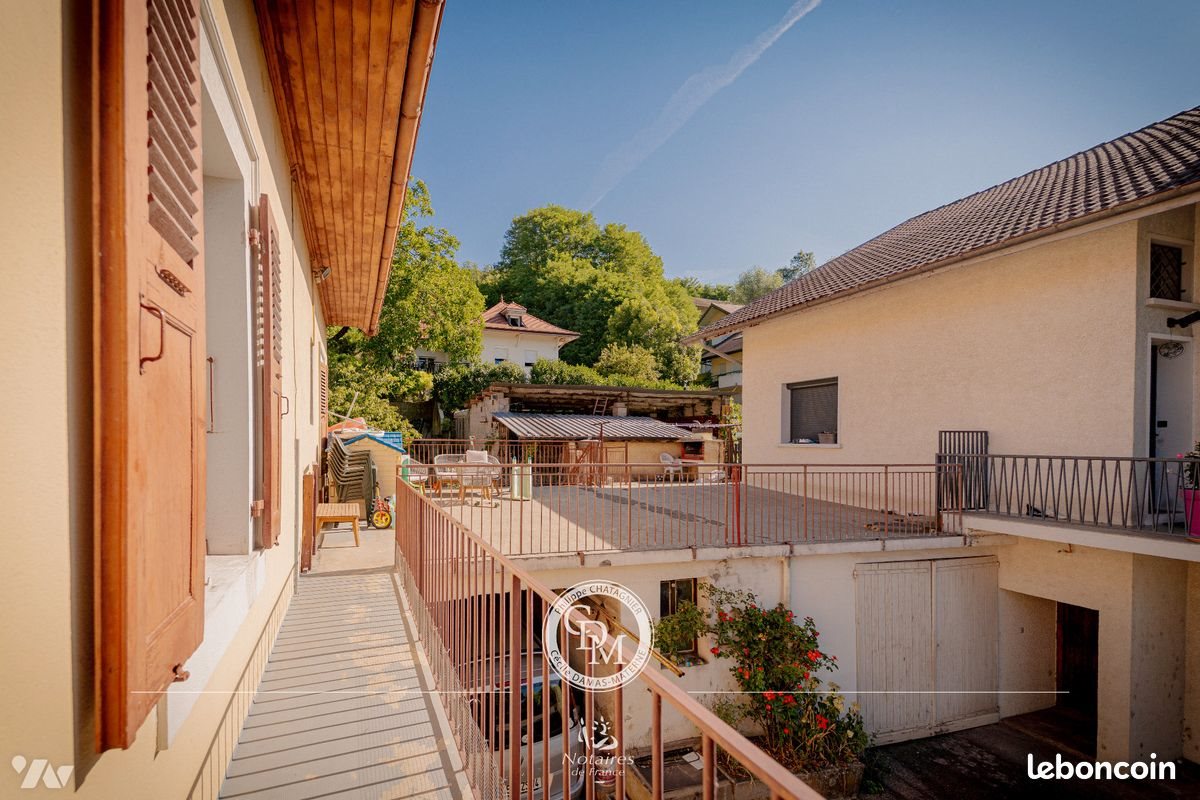 Maison à vendre, 244m², Frangy