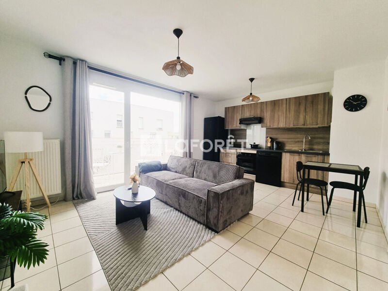 Appartement à louer, 43m², Cergy
