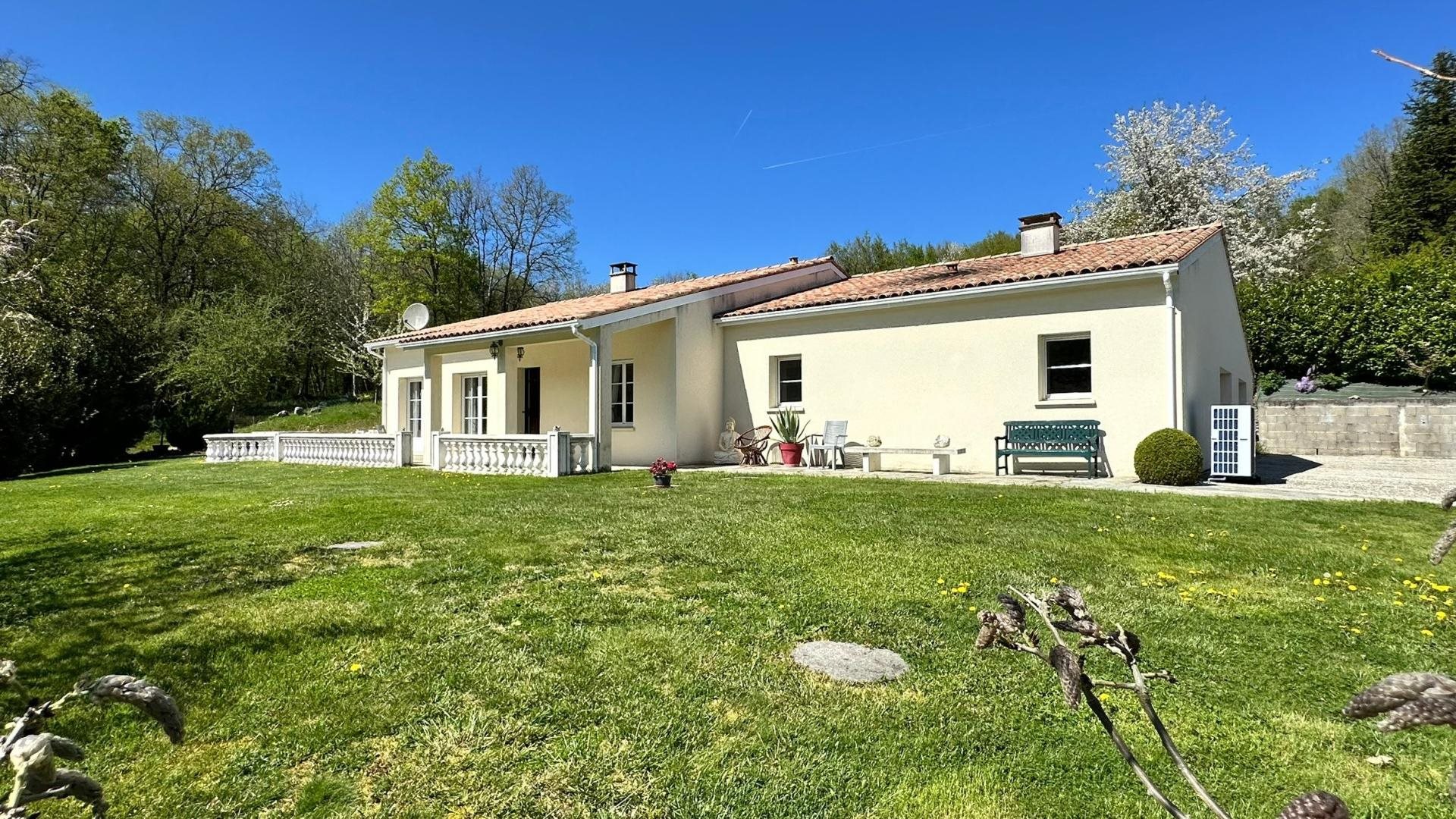 Maison à vendre, 145m², Saintes