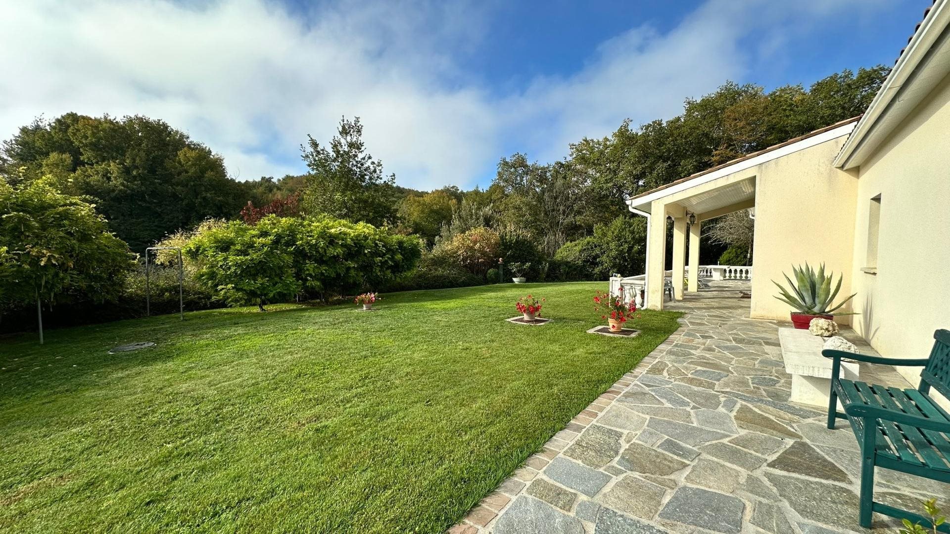 Maison à vendre, 145m², Saintes
