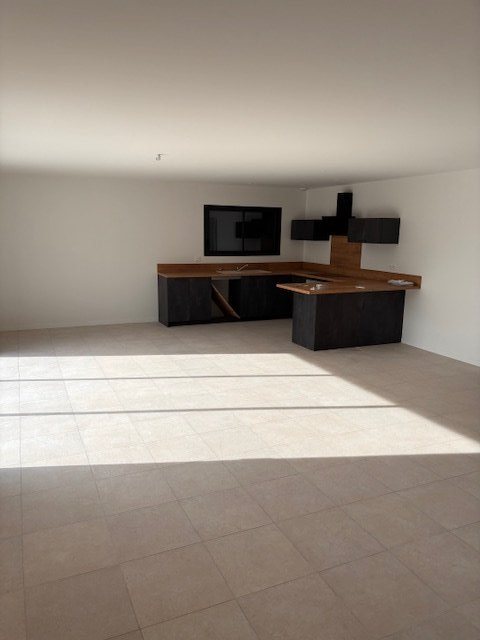 Maison à louer, 130m², Montady