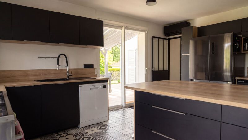 Maison à vendre, 240m², Chambray-lès-Tours