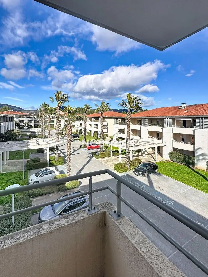 Appartement à louer, 74m², Roquebrune-sur-Argens