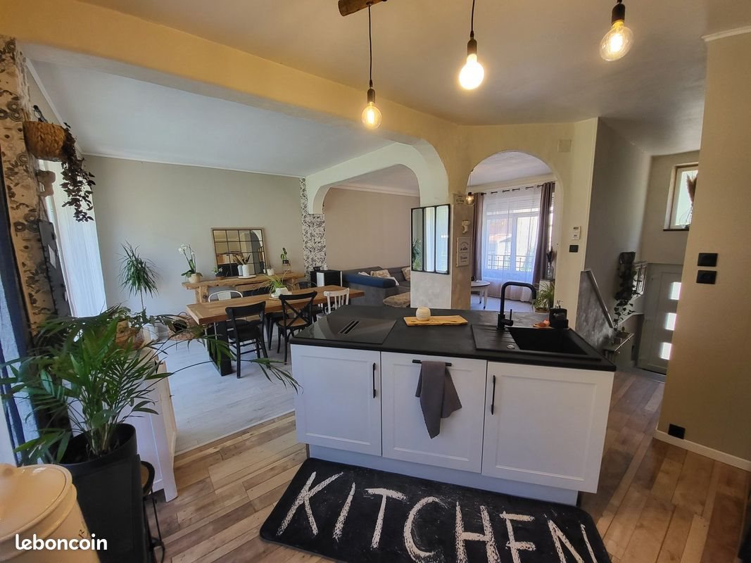 Maison à vendre, 159m², Longuyon
