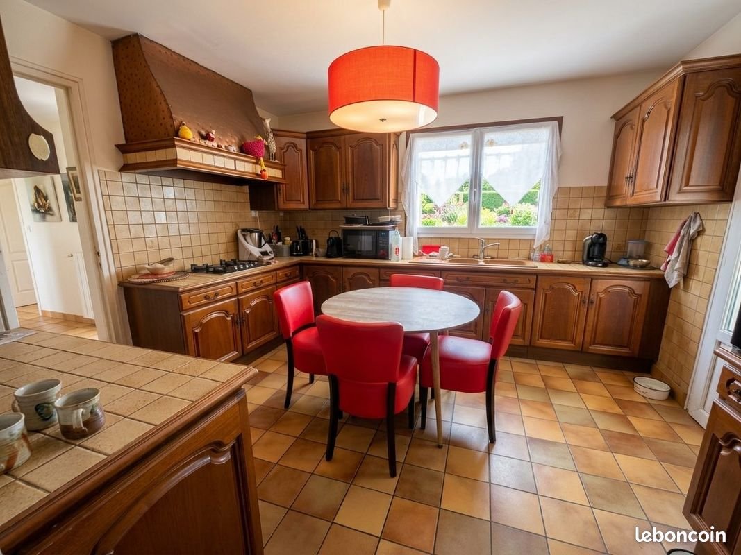 Maison à vendre, 197m², Lalande-de-Pomerol