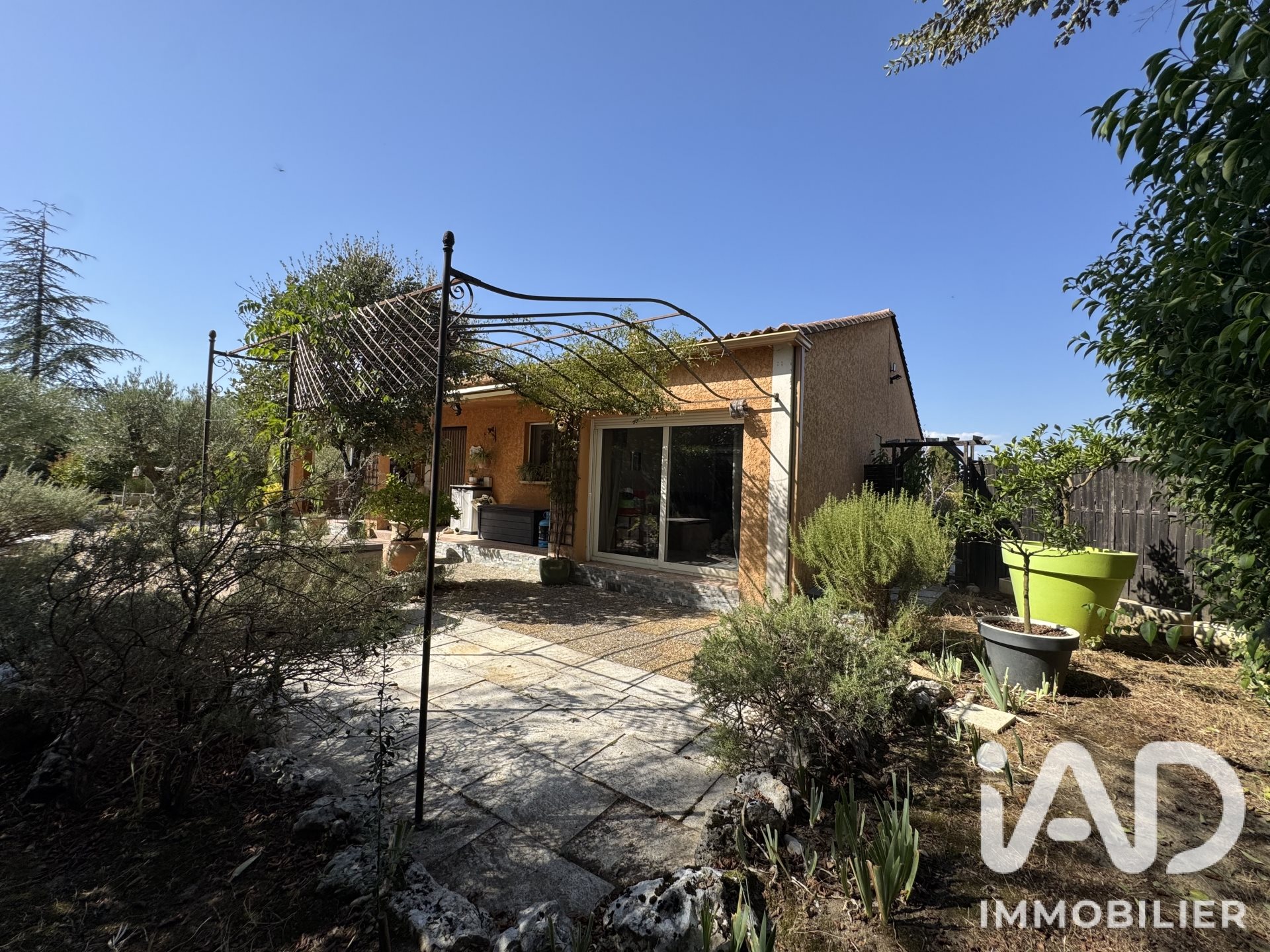 Maison à vendre, 114m², Lézan