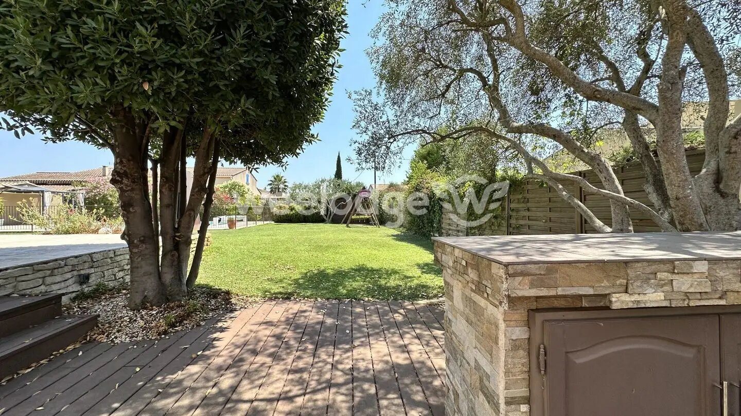 Maison à vendre, 160m², Entraigues-sur-la-Sorgue