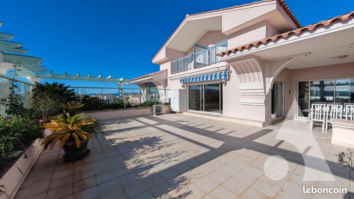 Appartement à vendre, 185m², Fréjus