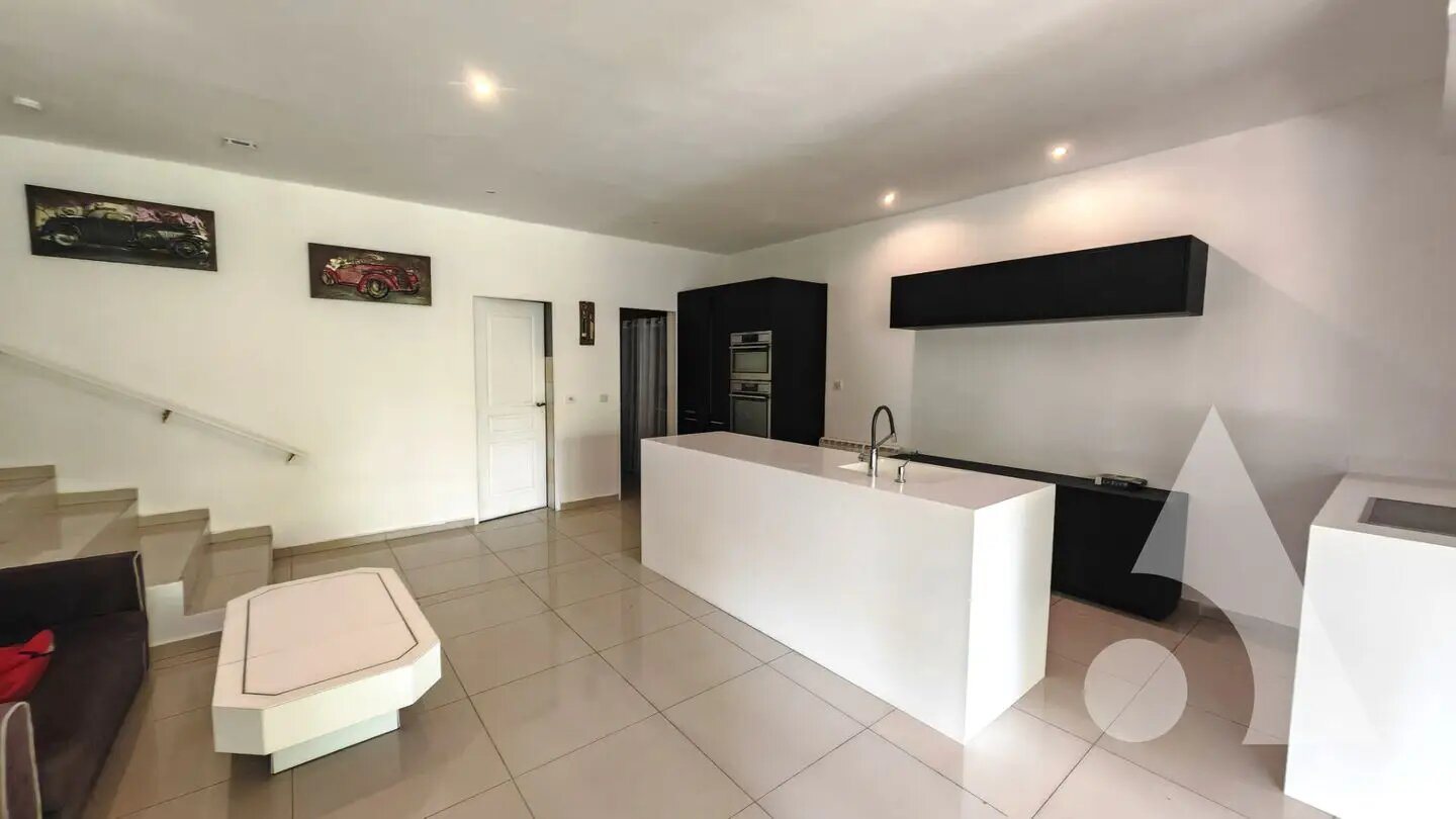 Maison à vendre, 122m², Fréjus
