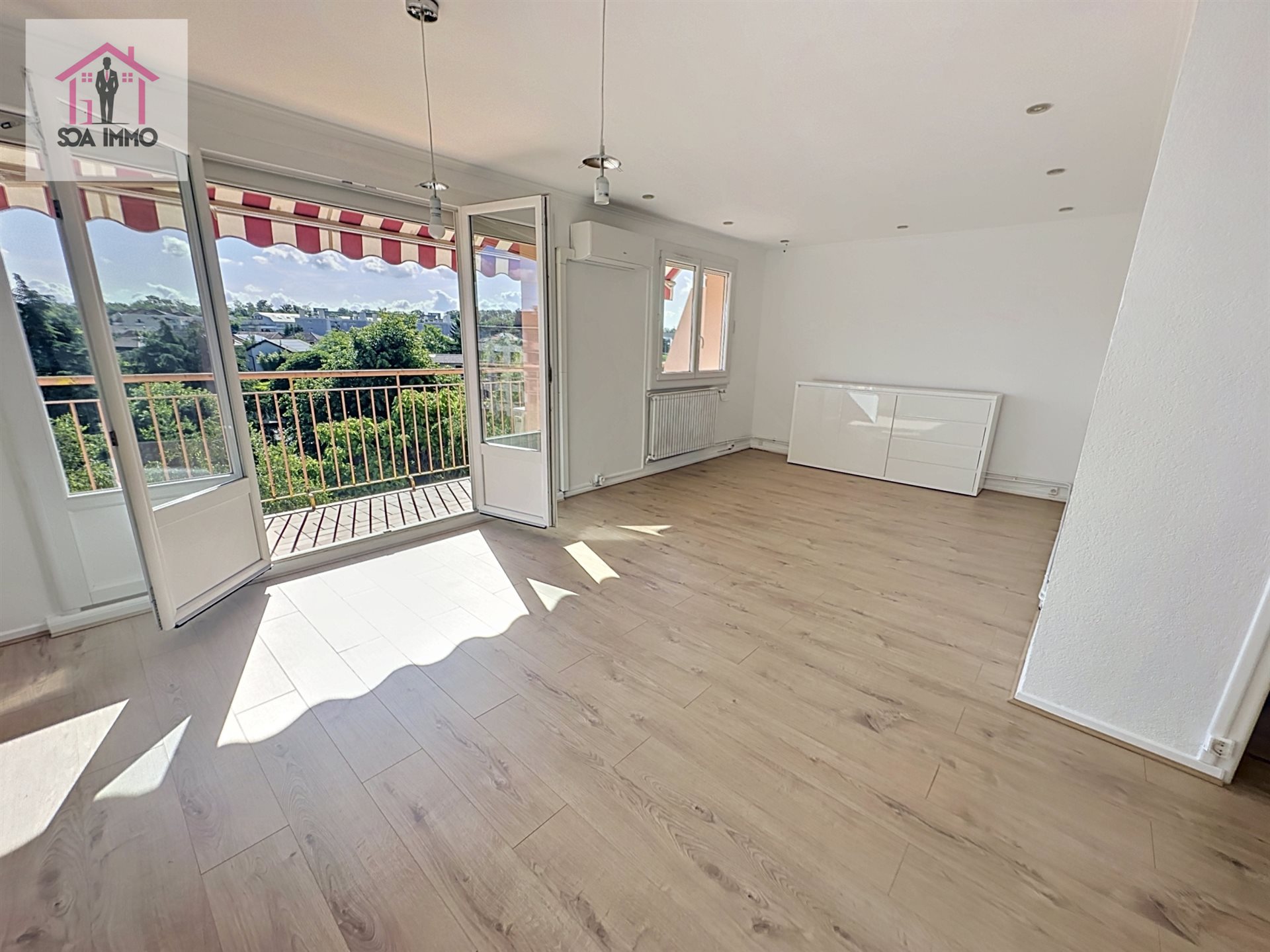 Appartement à vendre, 67m², Bron