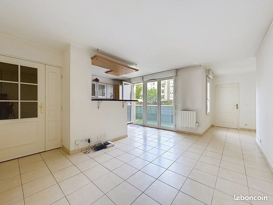 Appartement à vendre, 65m², Combs-la-Ville