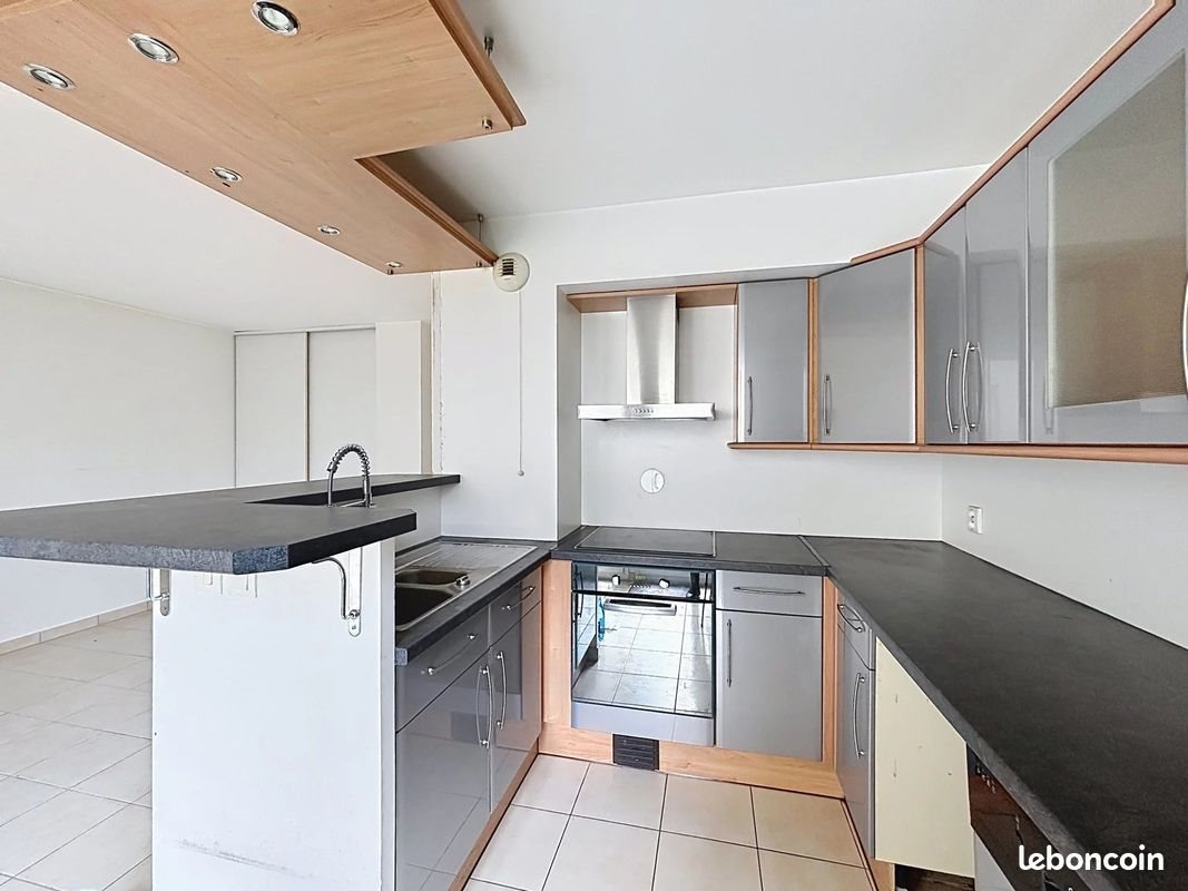 Appartement à vendre, 65m², Combs-la-Ville