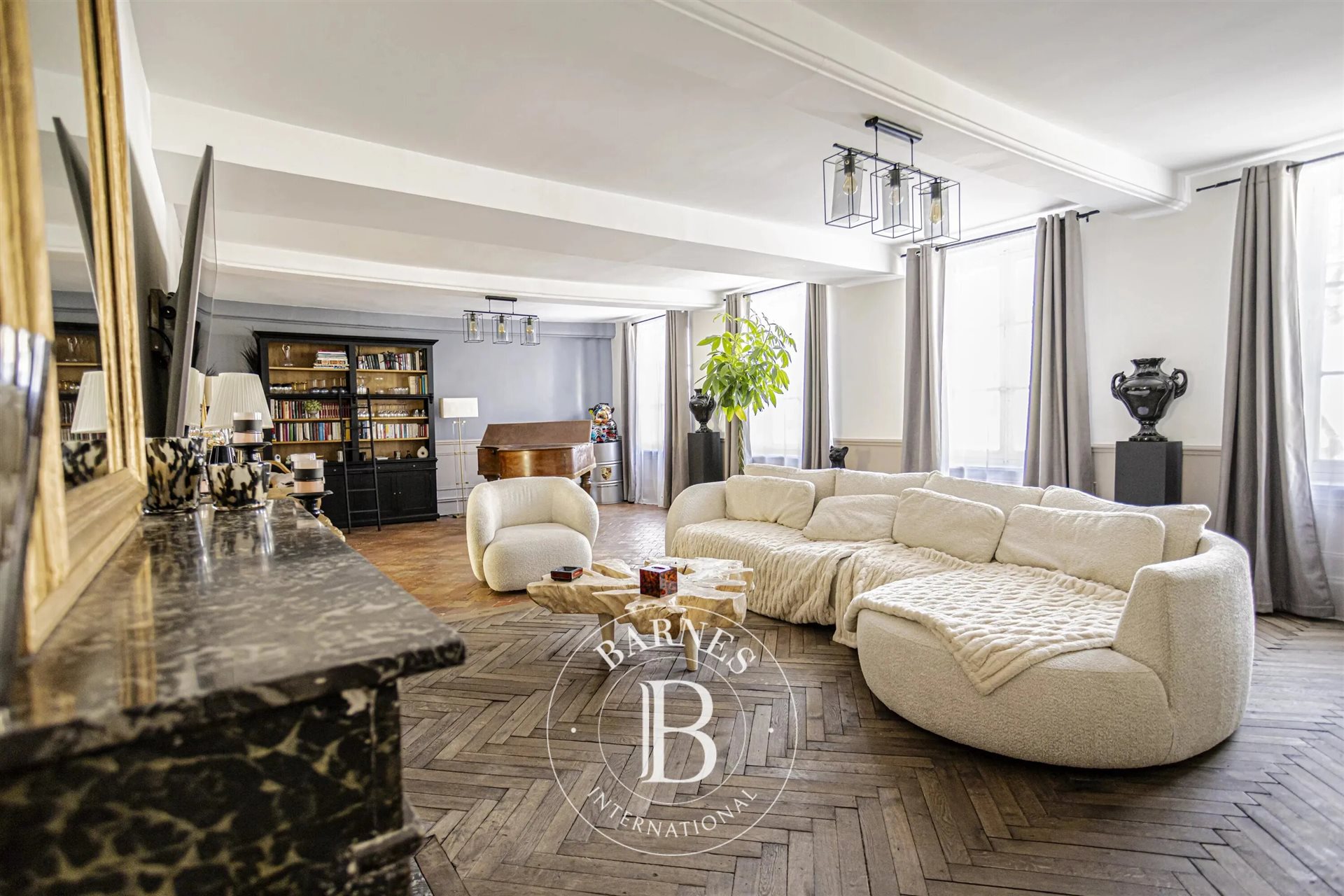 Maison à vendre, 605m², Saint-Ay