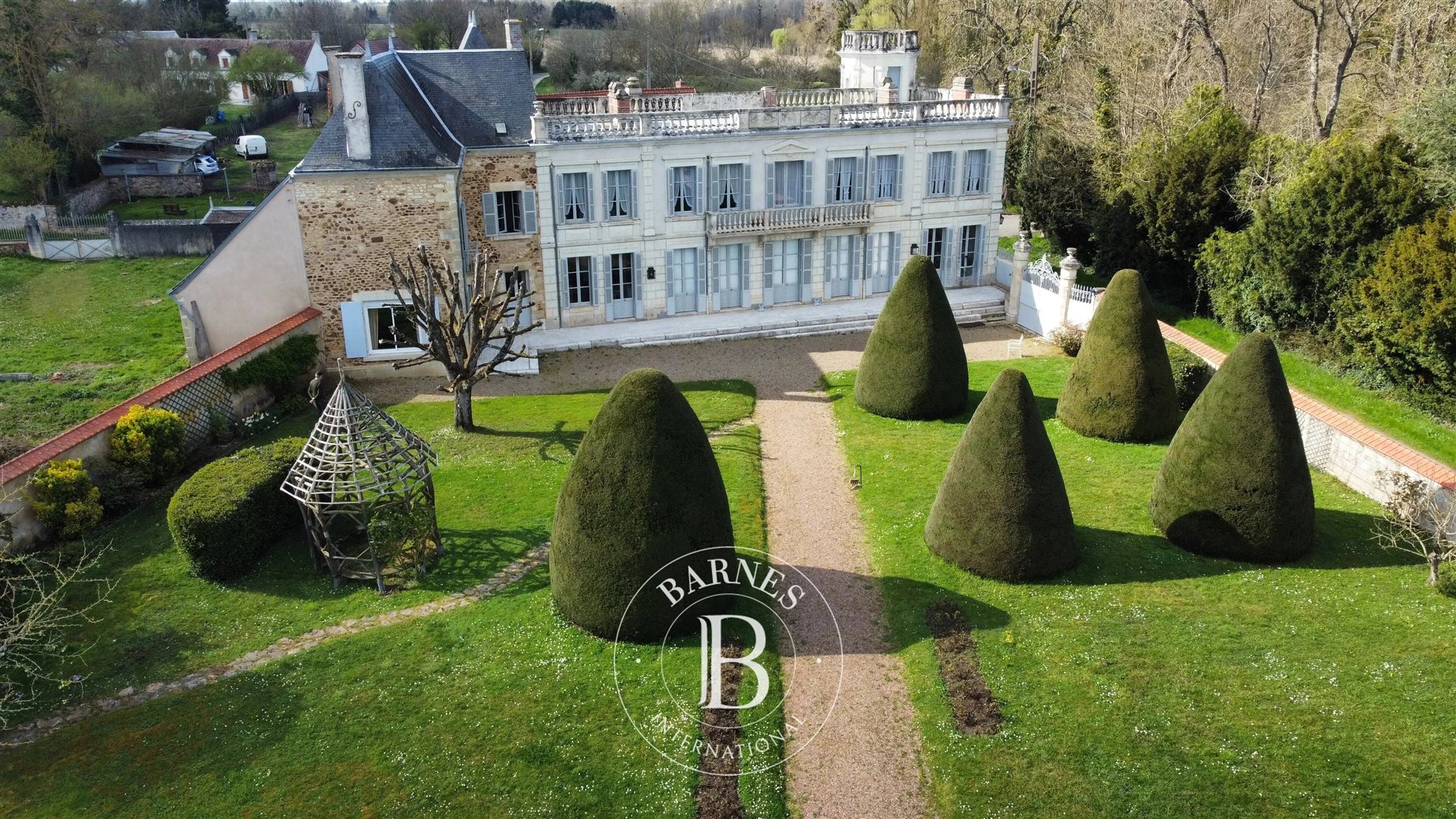 Maison à vendre, 410m², Graçay