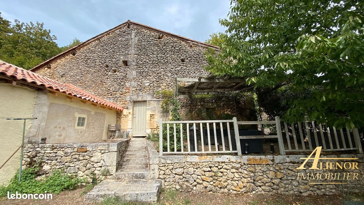 Maison à vendre, 165m², Bourdeilles