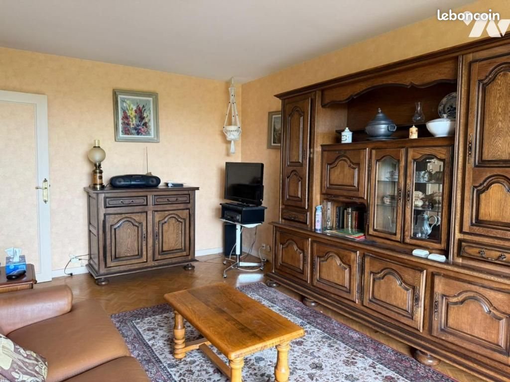 Appartement à vendre, 68m², Elancourt