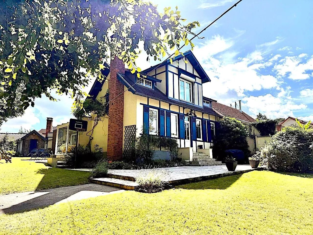 Maison à vendre, 175m², Saint-Laurent-de-Brèvedent
