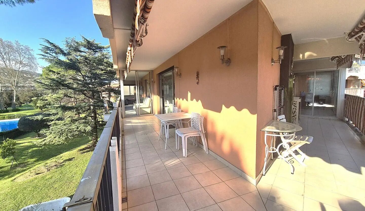 Appartement à vendre, 81m², Mandelieu-la-Napoule