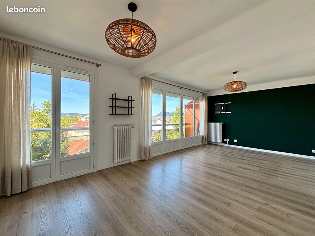Appartement à louer, 72m², Annecy