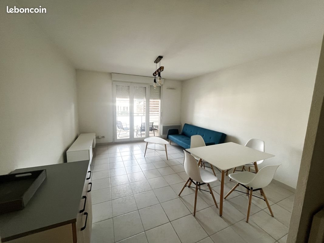 Appartement à louer, 43m², Nîmes