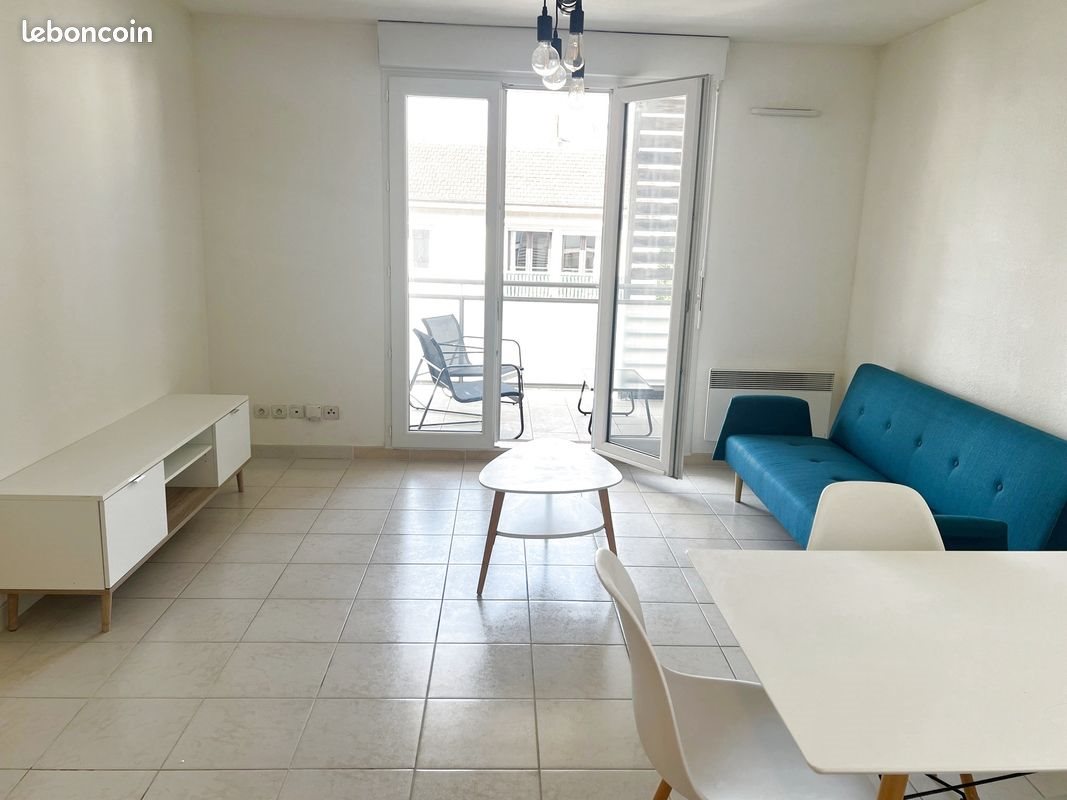 Appartement à louer, 43m², Nîmes