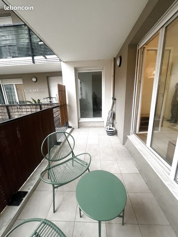 Appartement à louer, 33m², Nîmes