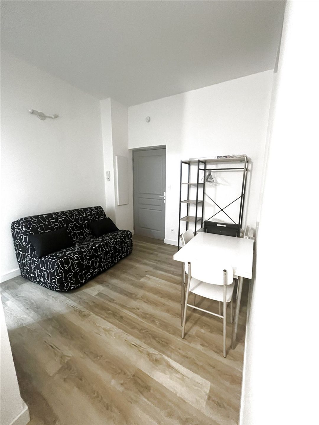 Appartement à louer, 17m², Nîmes