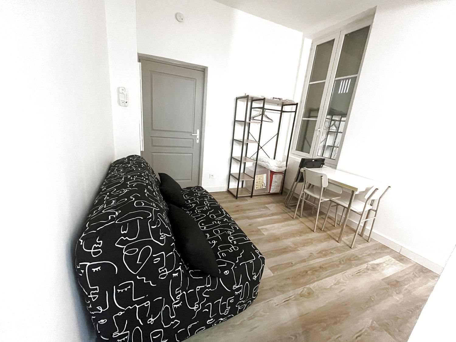 Appartement à louer, 17m², Nîmes