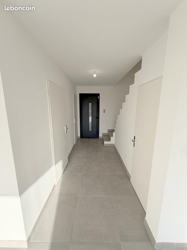 Maison à louer, 124m², La Calmette