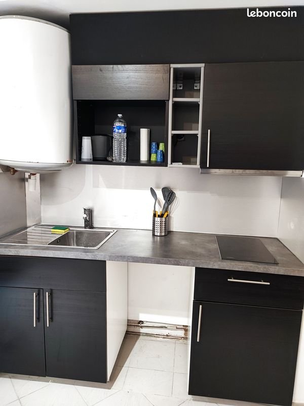 Appartement à louer, 27m², Nîmes