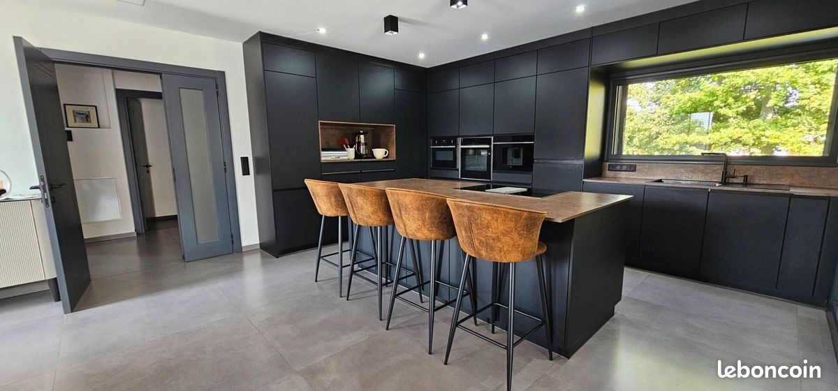 Maison à vendre, 250m², Sciez