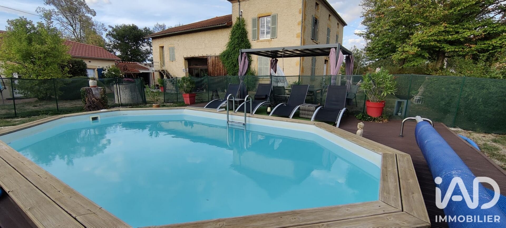 Maison à vendre, 400m², Pouilly-sous-Charlieu