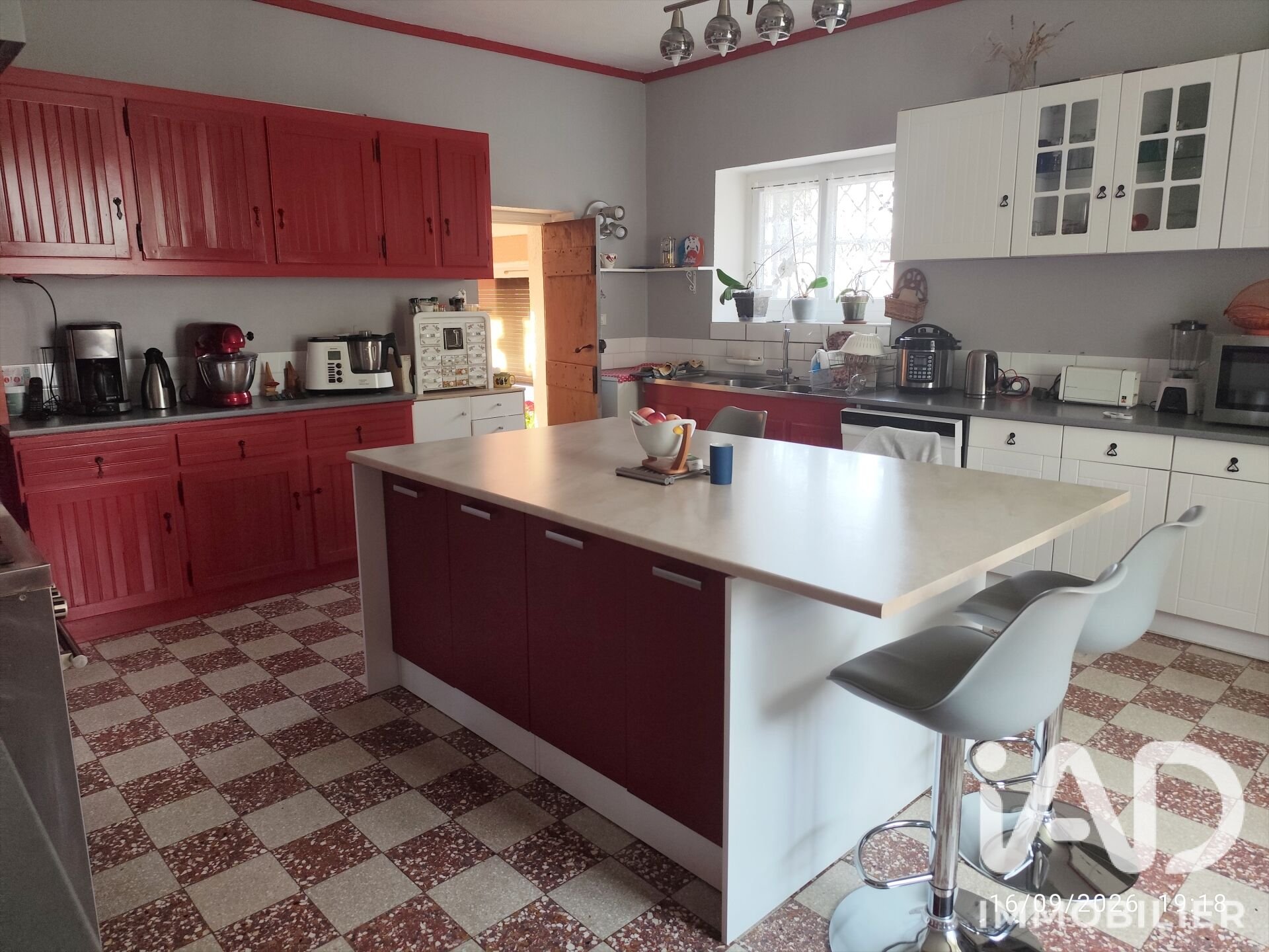 Maison à vendre, 400m², Pouilly-sous-Charlieu