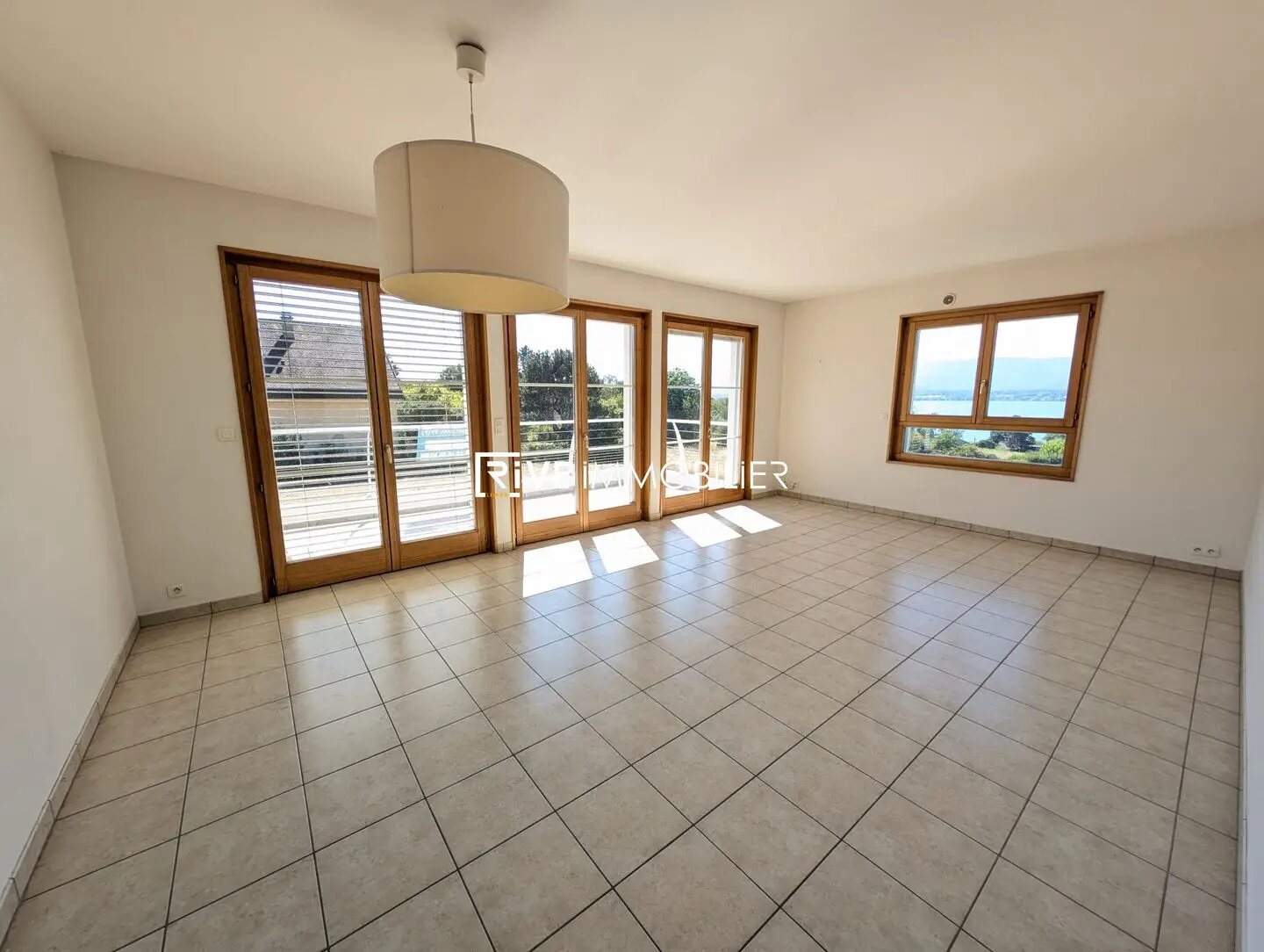 Appartement à louer, 85m², Chens-sur-Léman