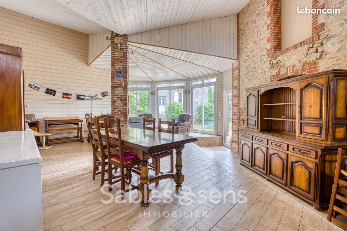 Maison à vendre, 560m², Les Epesses