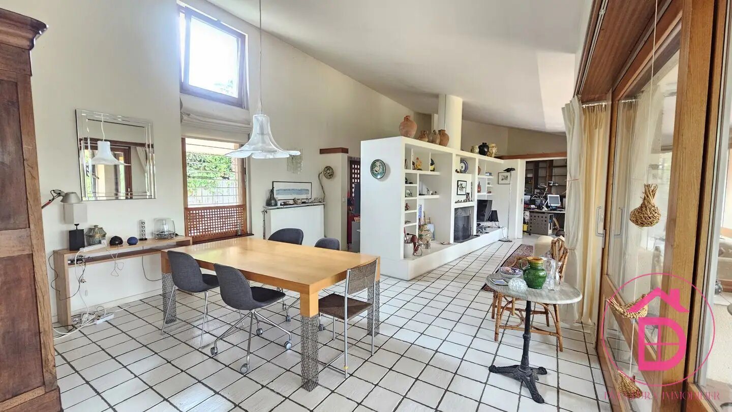 Maison à vendre, 161m², Buros