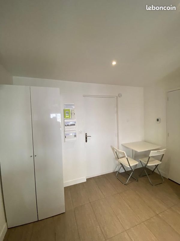 Appartement à louer, 16m², Sèvres