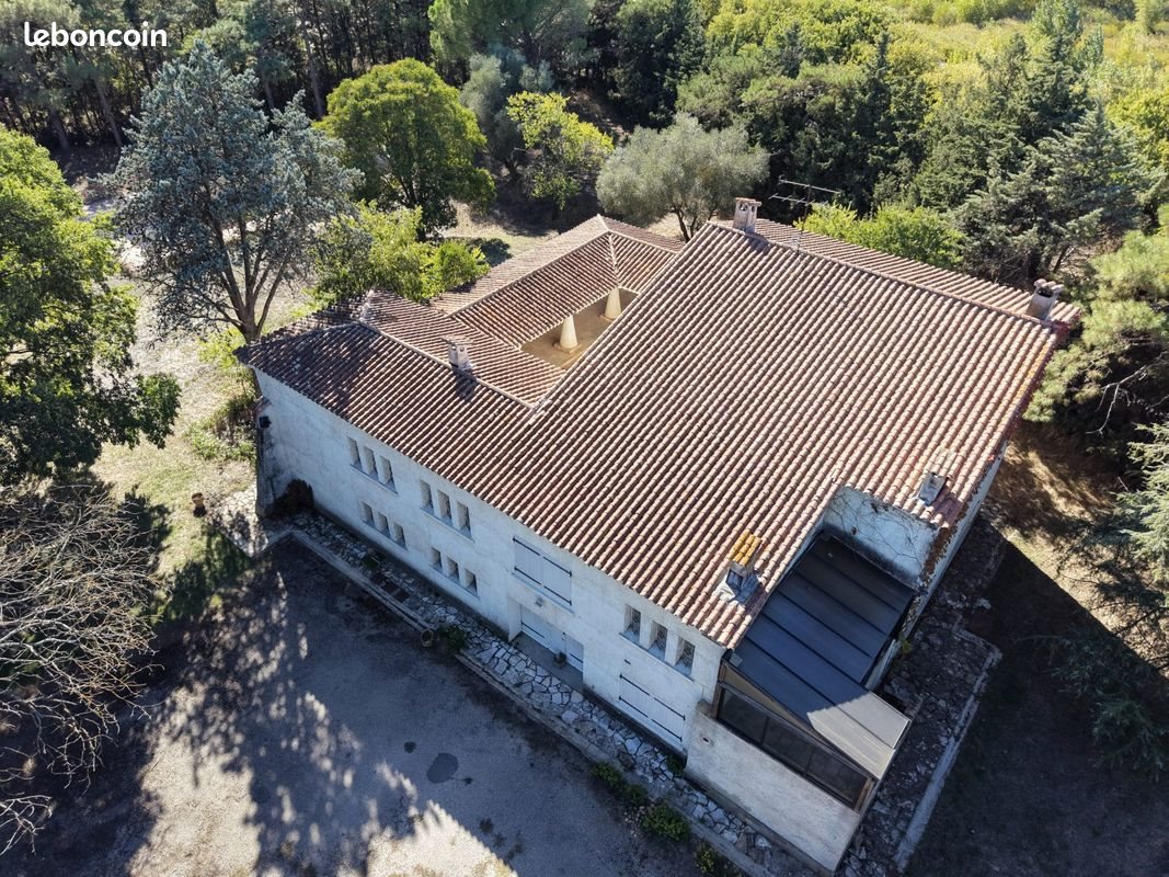 Maison à vendre, 1205m², Vergèze