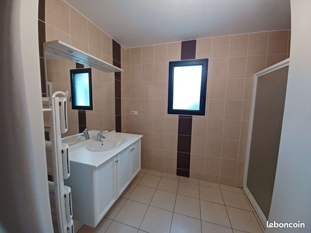 Maison à louer, 103m², Bressuire