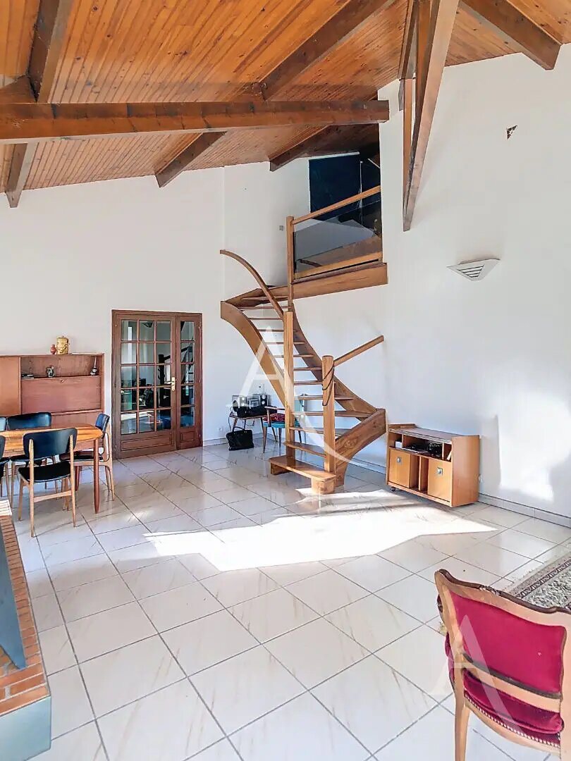 Maison à vendre, 137m², Peyssies