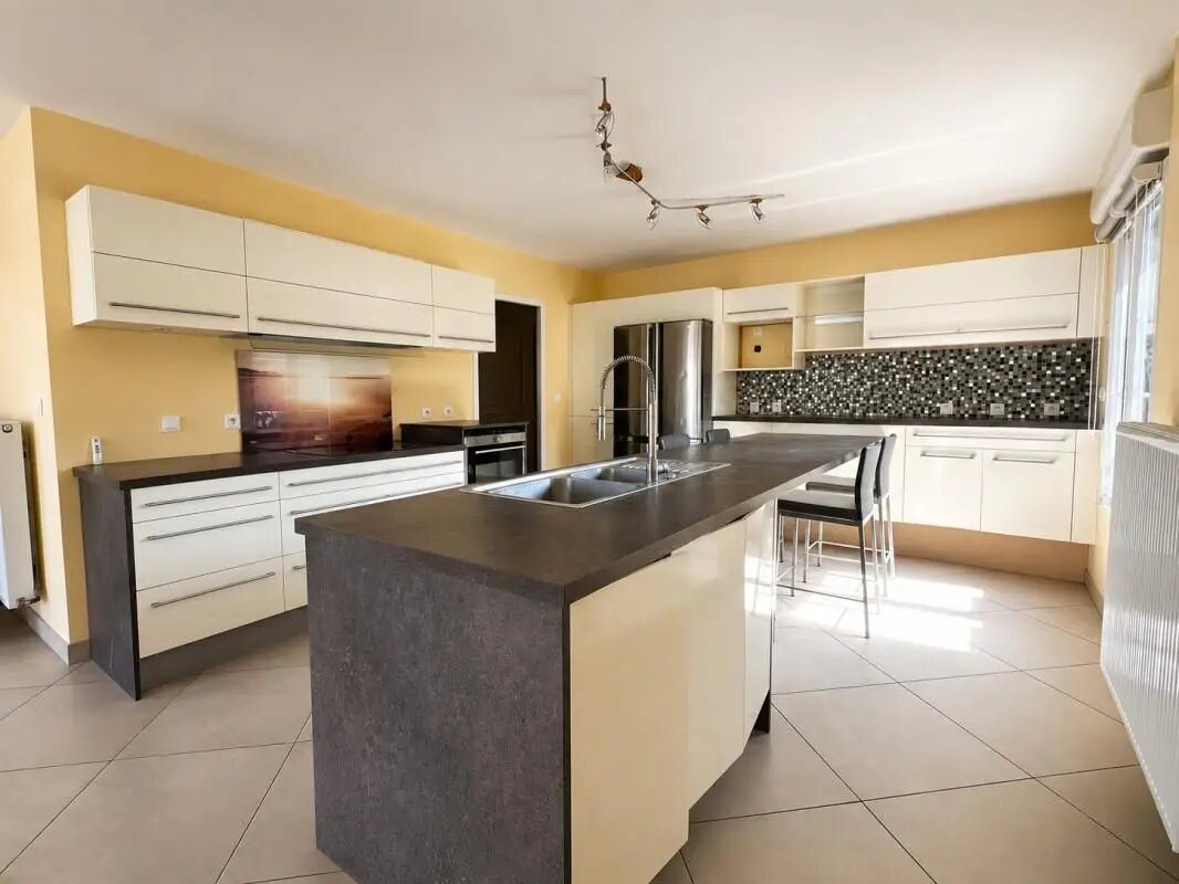 Maison à vendre, 236m², Wattignies